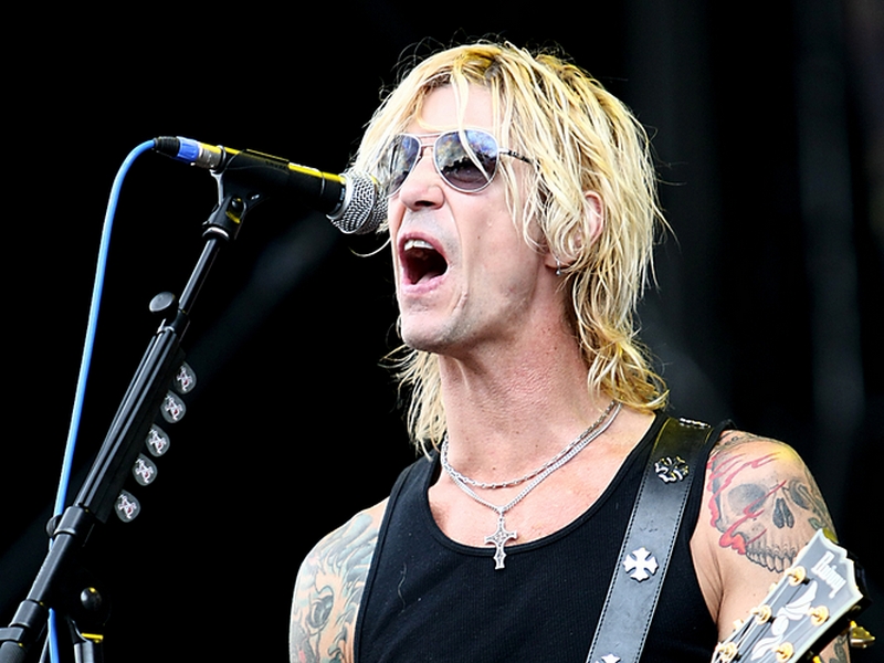 DUFF MCKAGAN RELEASES EXPANDED VERSION OF LIGHTHOUSE