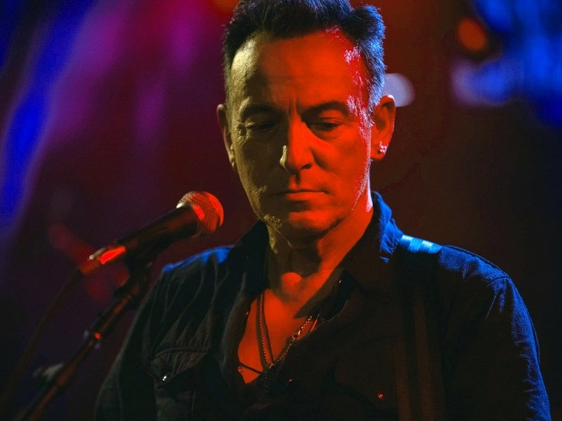 BRUCE SPRINGSTEEN TAPS 'WRECKING BALL' TOUR GIG AS NEW VAULT RELEASE