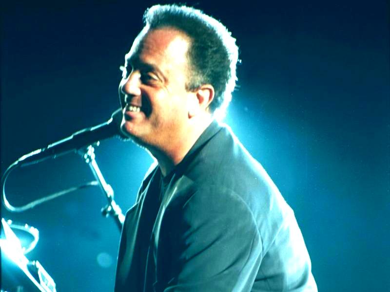FLASHBACK: BILLY JOEL'S 'STORM FRONT' HITS NUMBER ONE