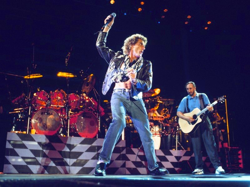 SIMON PHILLIPS RECALLS TOURING WITH THE WHO IN 1989