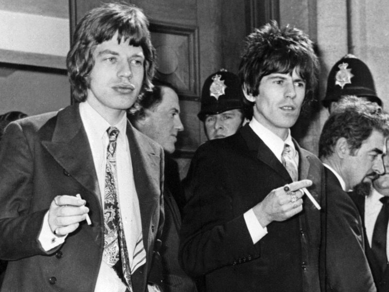 FLASHBACK: MICK JAGGER & KEITH RICHARDS GET BUSTED FOR DRUGS