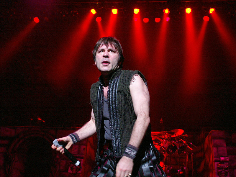 IRON MAIDEN’S BRUCE DICKINSON TO RELEASE SOLO ALBUM NEXT YEAR