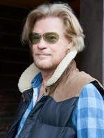 DARYL HALL HAS AN ‘OPEN MIND’ ABOUT SELLING HIS SONGS