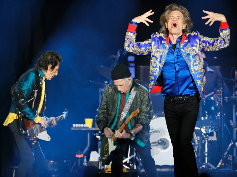 THE ROLLING STONES PERFORM WITH UKRANIAN CHILDREN’S CHOIRS
